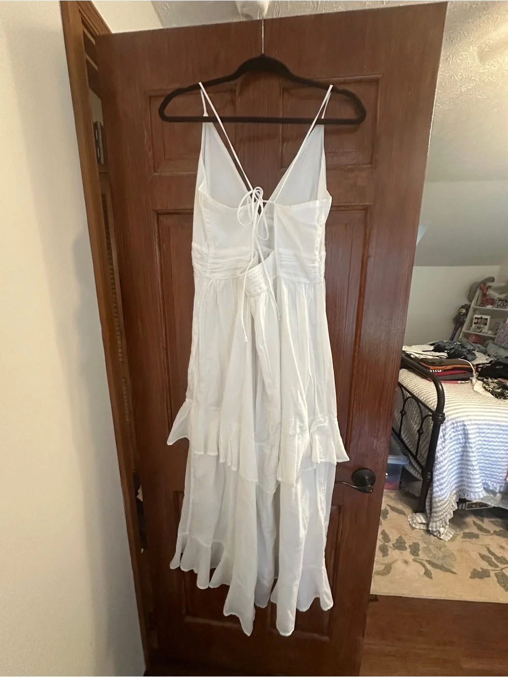 Abercrombie & Fitch flowing white